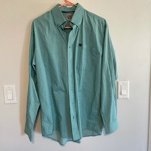 Men’s Cinch Dress Shirt - Size Medium